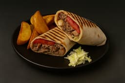 Soft taco cu pulled pork și cartofi wedges