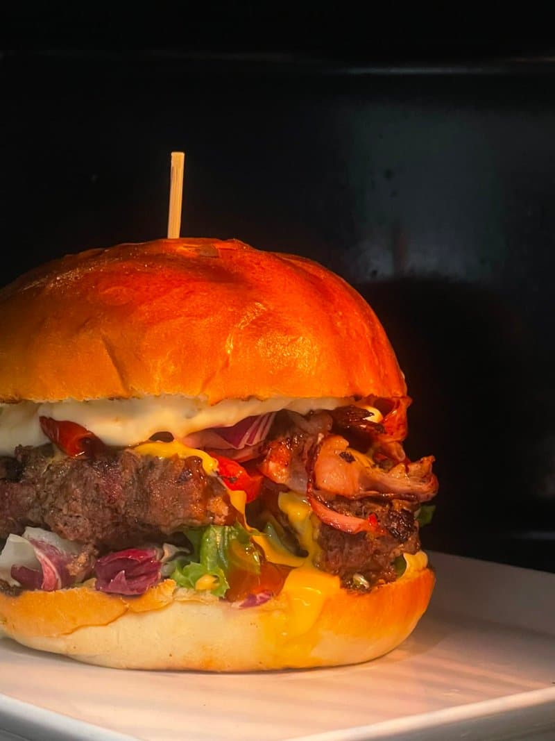 Royal White Burger