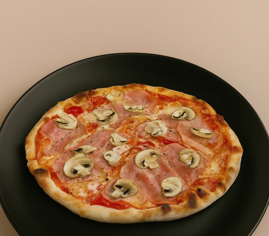 Pizza Prosciutto e Funghi